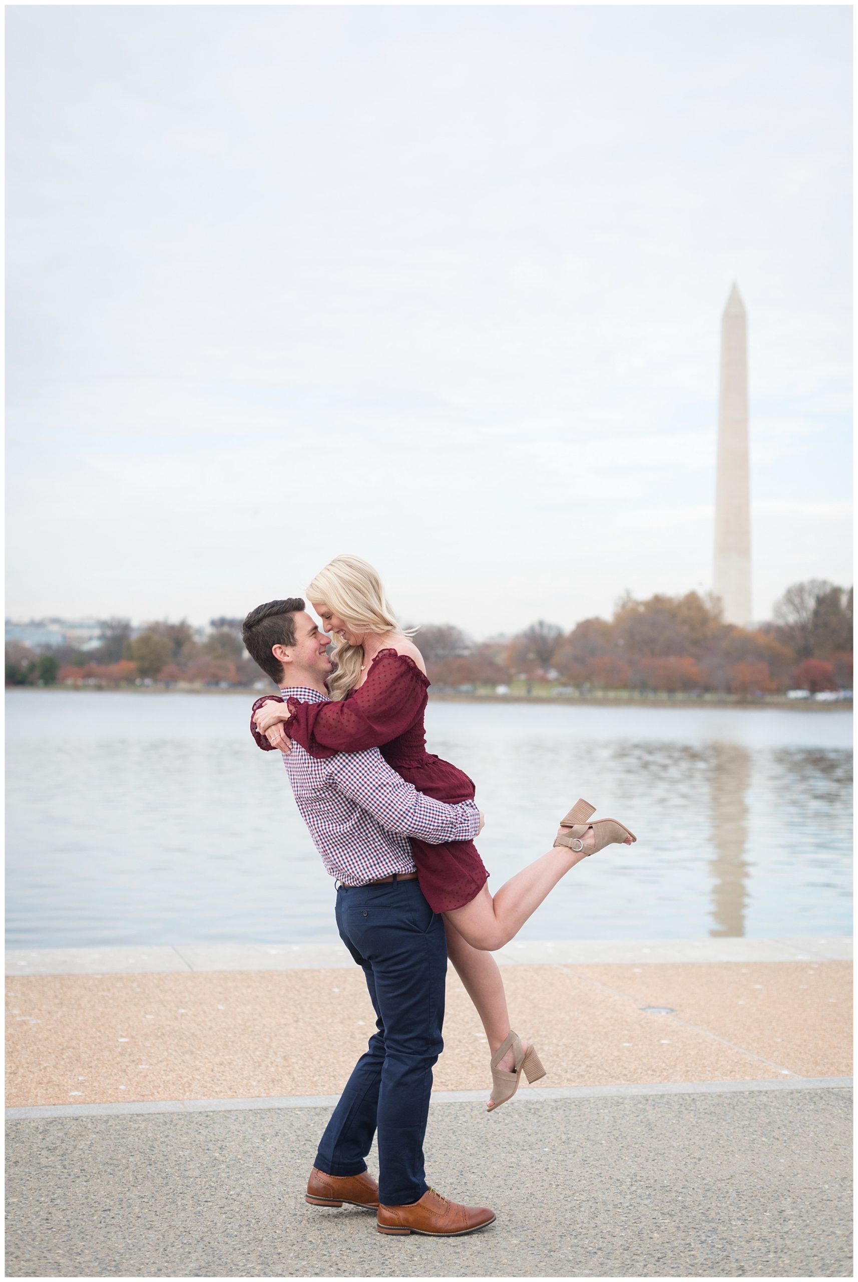 Washington Monument DC Engagement Photos by Mary Sarah Photography