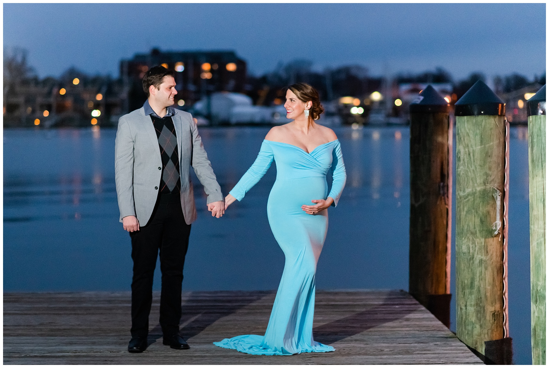 Annapolis maternity shoot by maryland maternity photographer Mary Sarah Photography