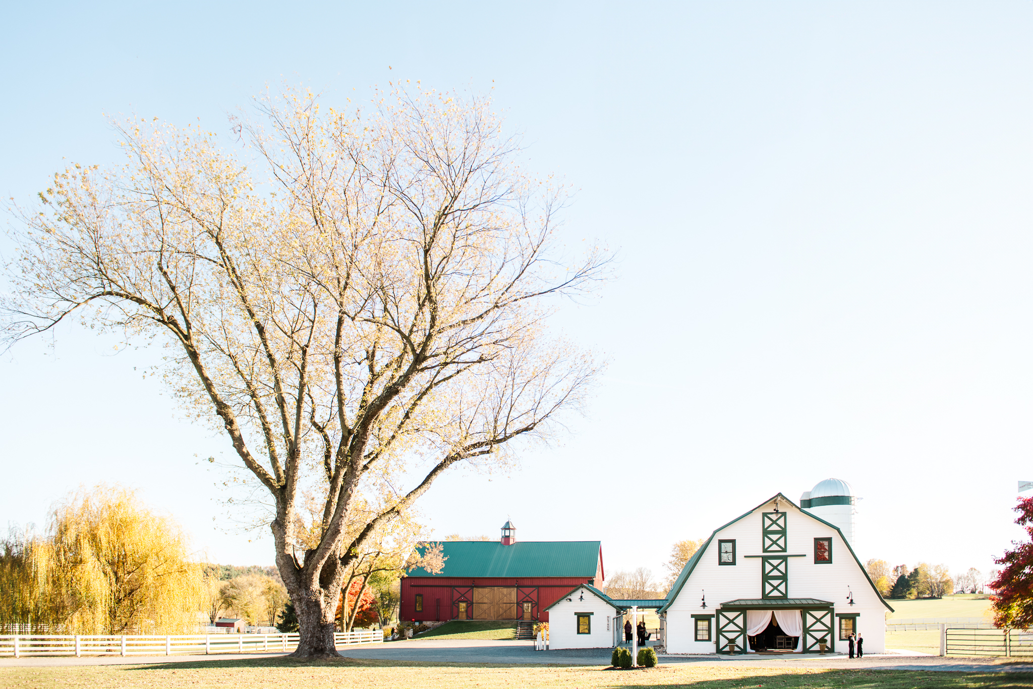 Fall wedding ceremony of the chapel at Bluebird Manor