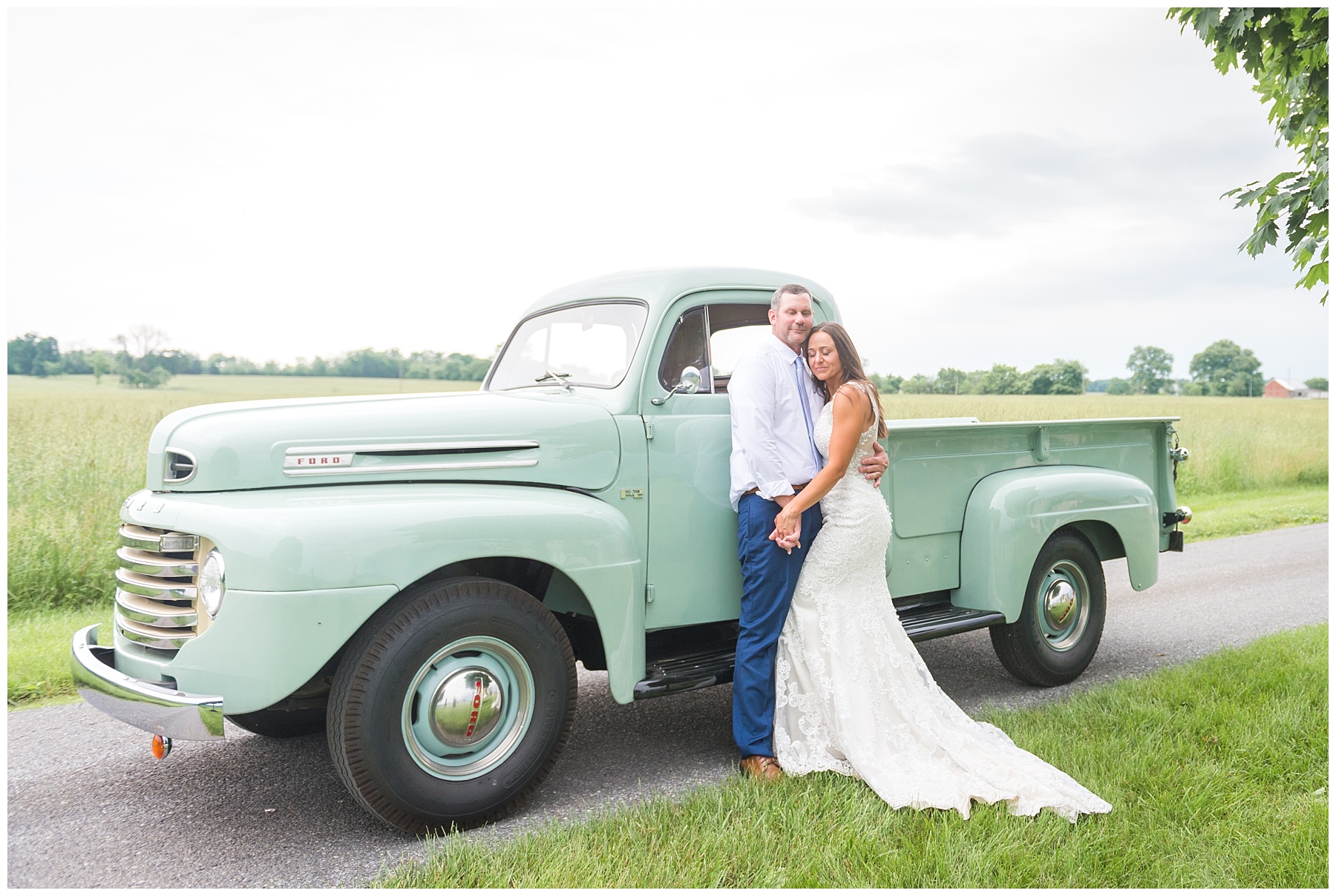 Frederick Maryland Country Truck Wedding Photography 