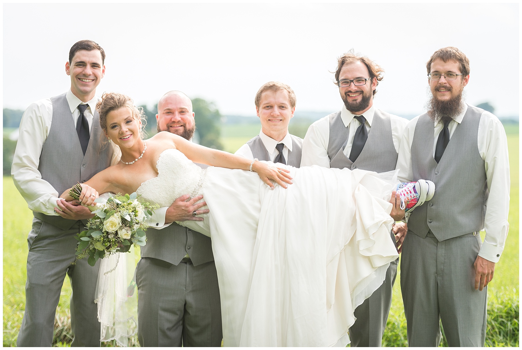 Frederick - MD - Baltimore - MD - Wedding - Photographer - Backyard - Country - Wedding Pictures - Mary Sarah Photography (1)