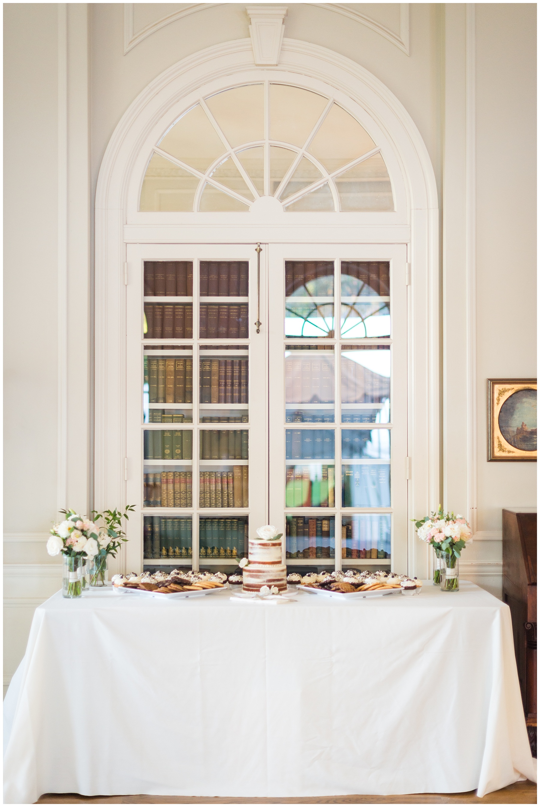 Strong Mansion Wedding Pictures Ballroom Cake Table Maryland Luxury Wedding Photographer Mary Sarah Photography