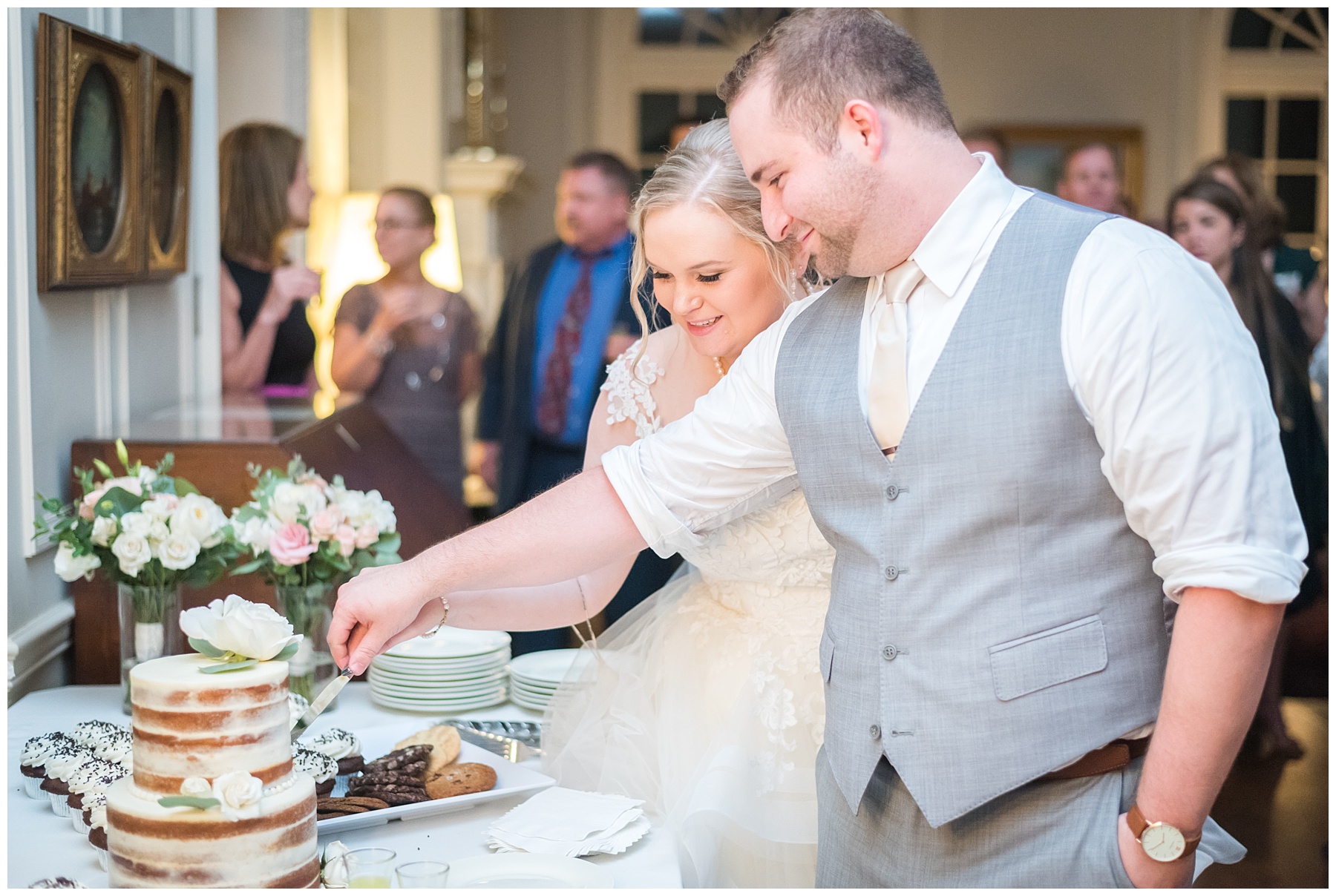 Strong Mansion Wedding Pictures Ballroom Cake Cutting Maryland Luxury Wedding Photographer Mary Sarah Photography