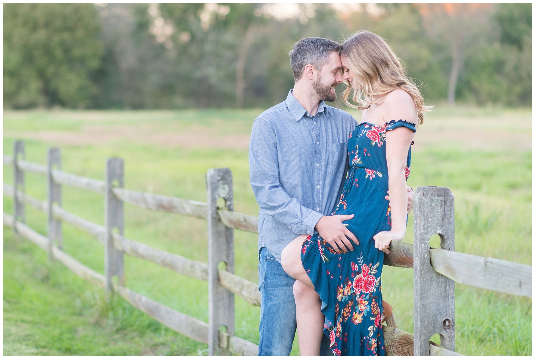 Frederick Maryland Fall Engagement Shoot Dog Engagement Pictures Mary Sarah Photography