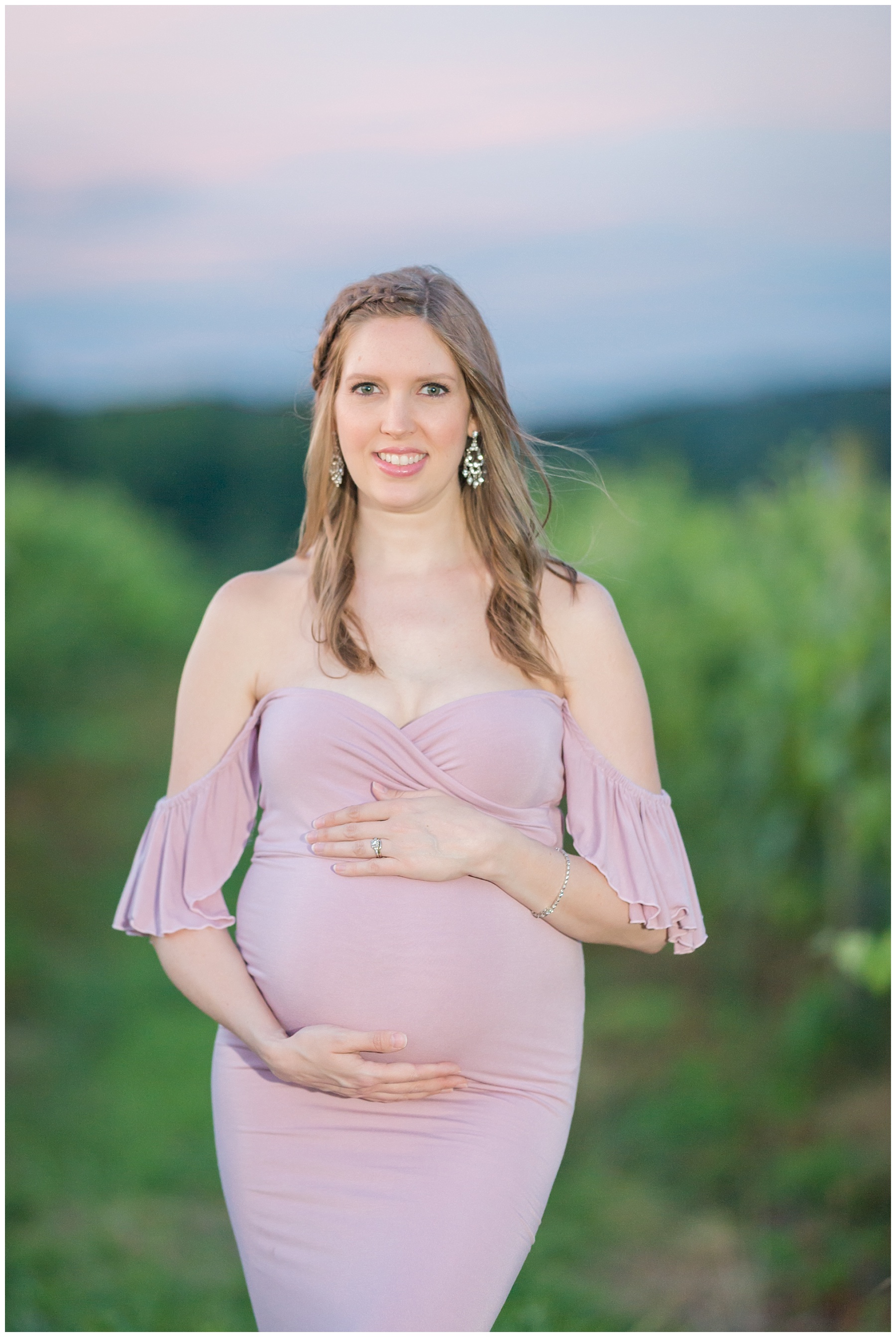 Linganore Winecellars Frederick MD Maternity Photographer Mary Sarah Photography 