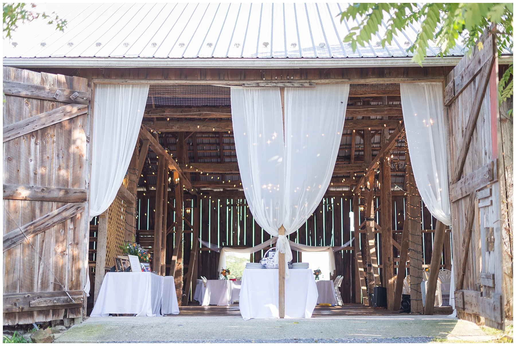 Gettysburg Battlefield Bed and Breakfast Wedding Barn Reception