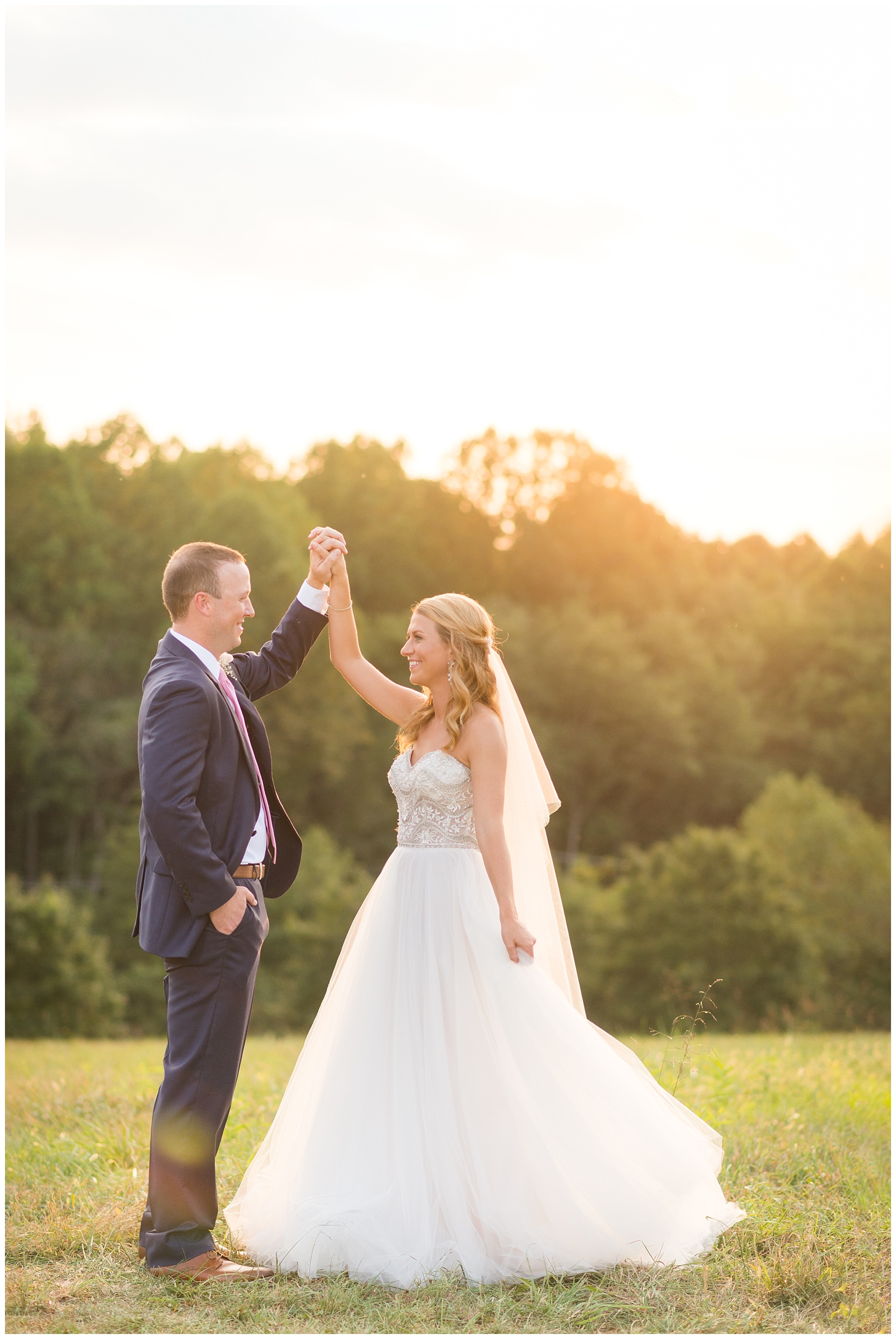 Golden Hour Pictures by Maryland Wedding Photographer Mary Sarah Photography