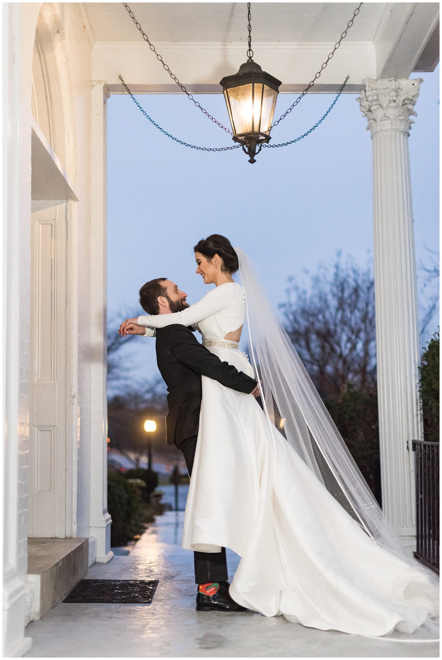 Ceresville Mansion night Wedding Photos by Mary Sarah Photography 