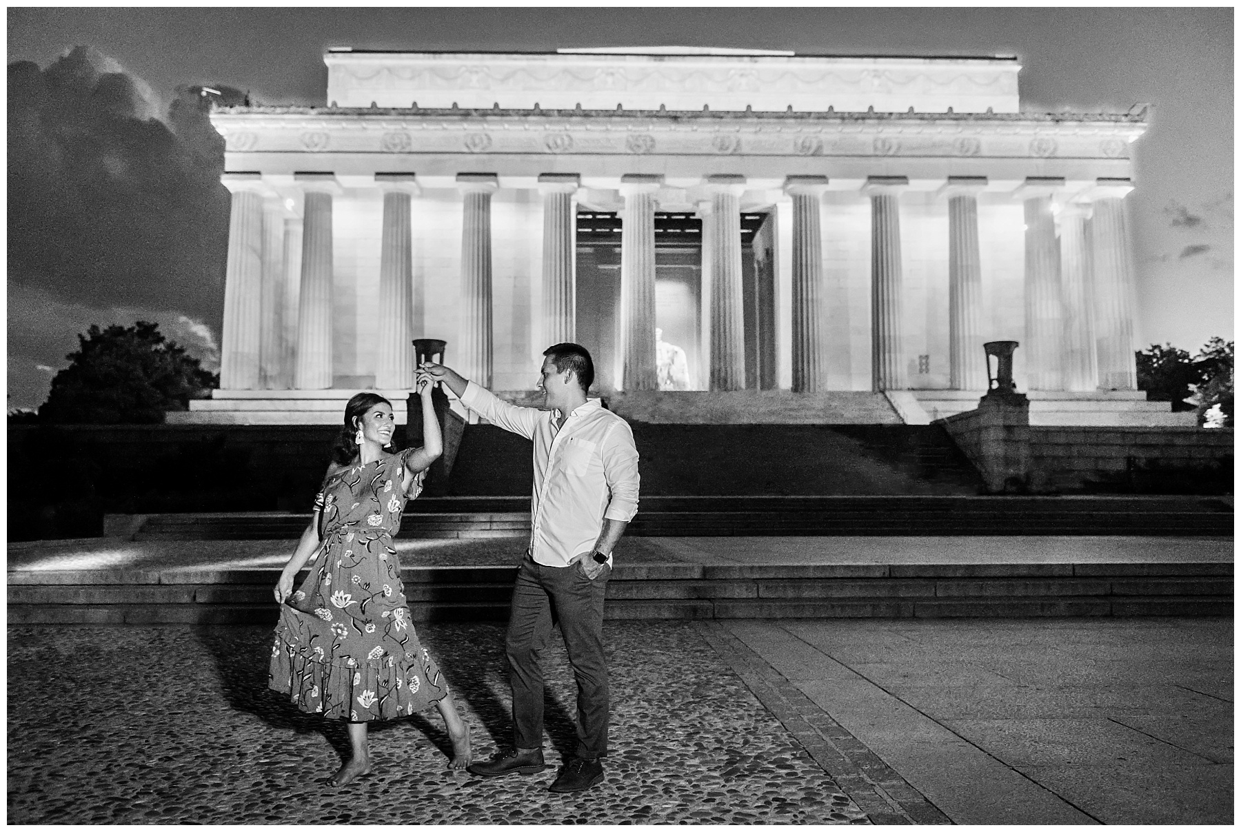 Lincoln Memorial Engagement Photos