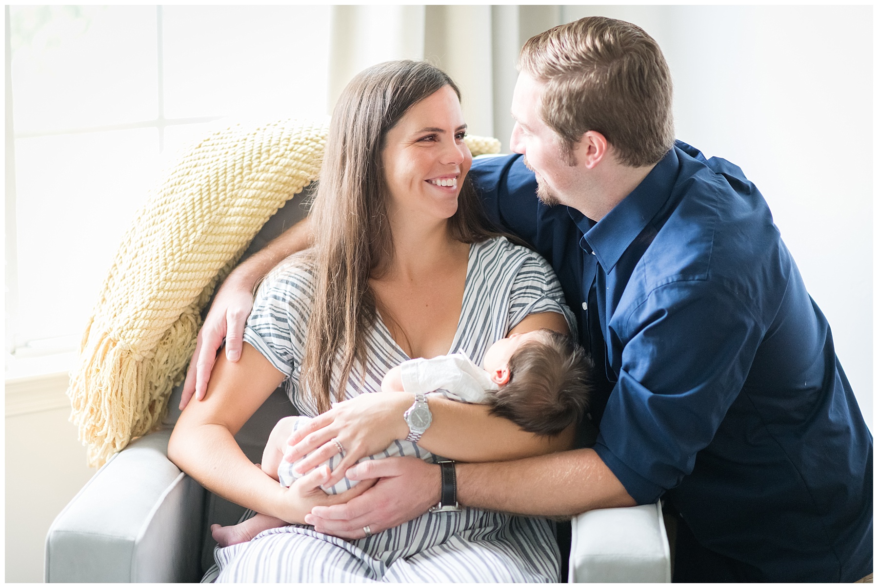 baltimore newborn photographer indoor lifestyle shoot