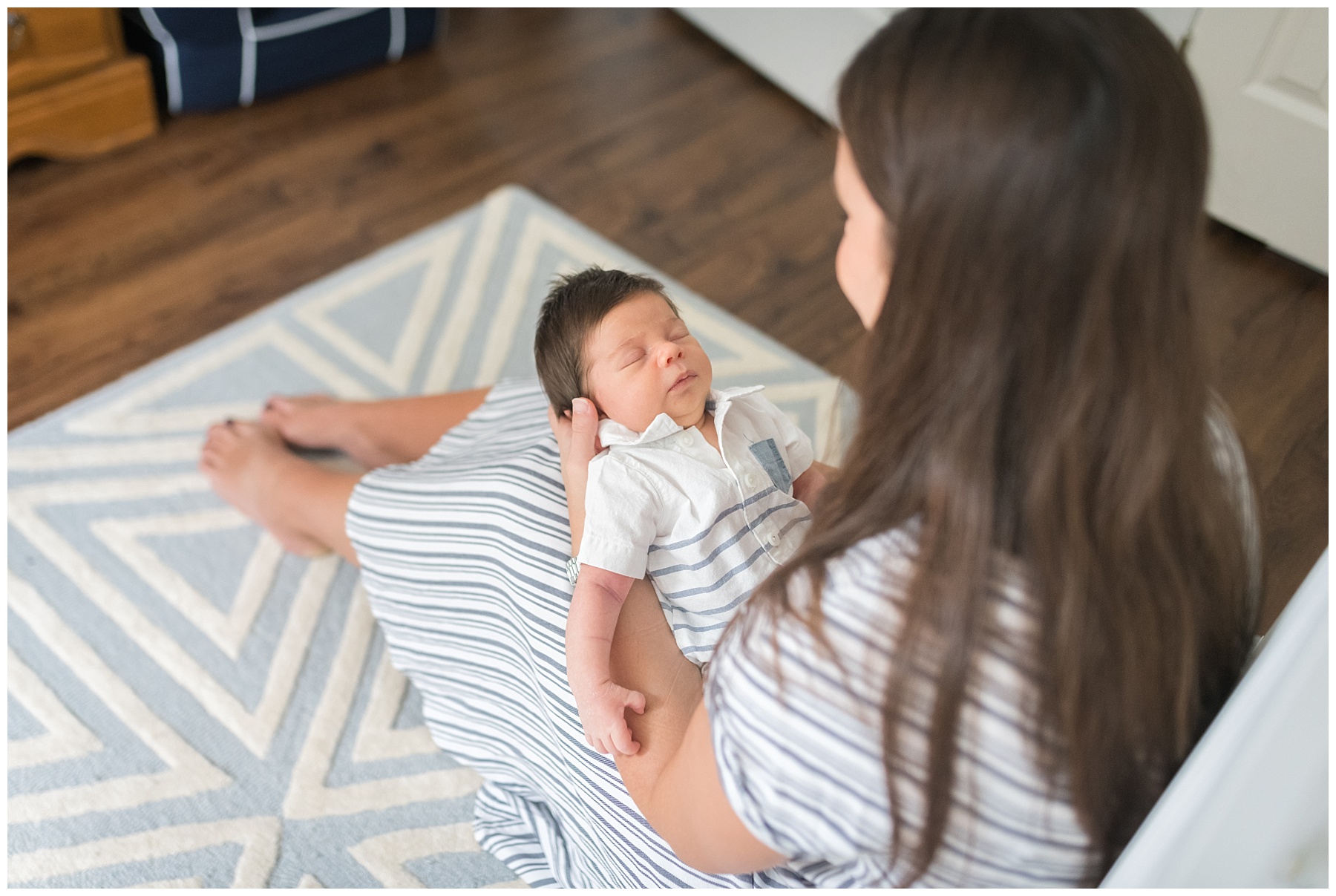 baltimore newborn photographer indoor lifestyle shoot