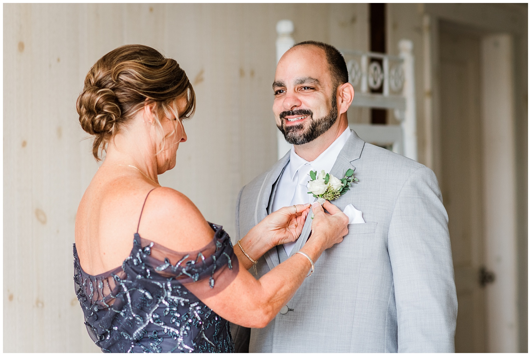 Groomsmen getting ready photos 