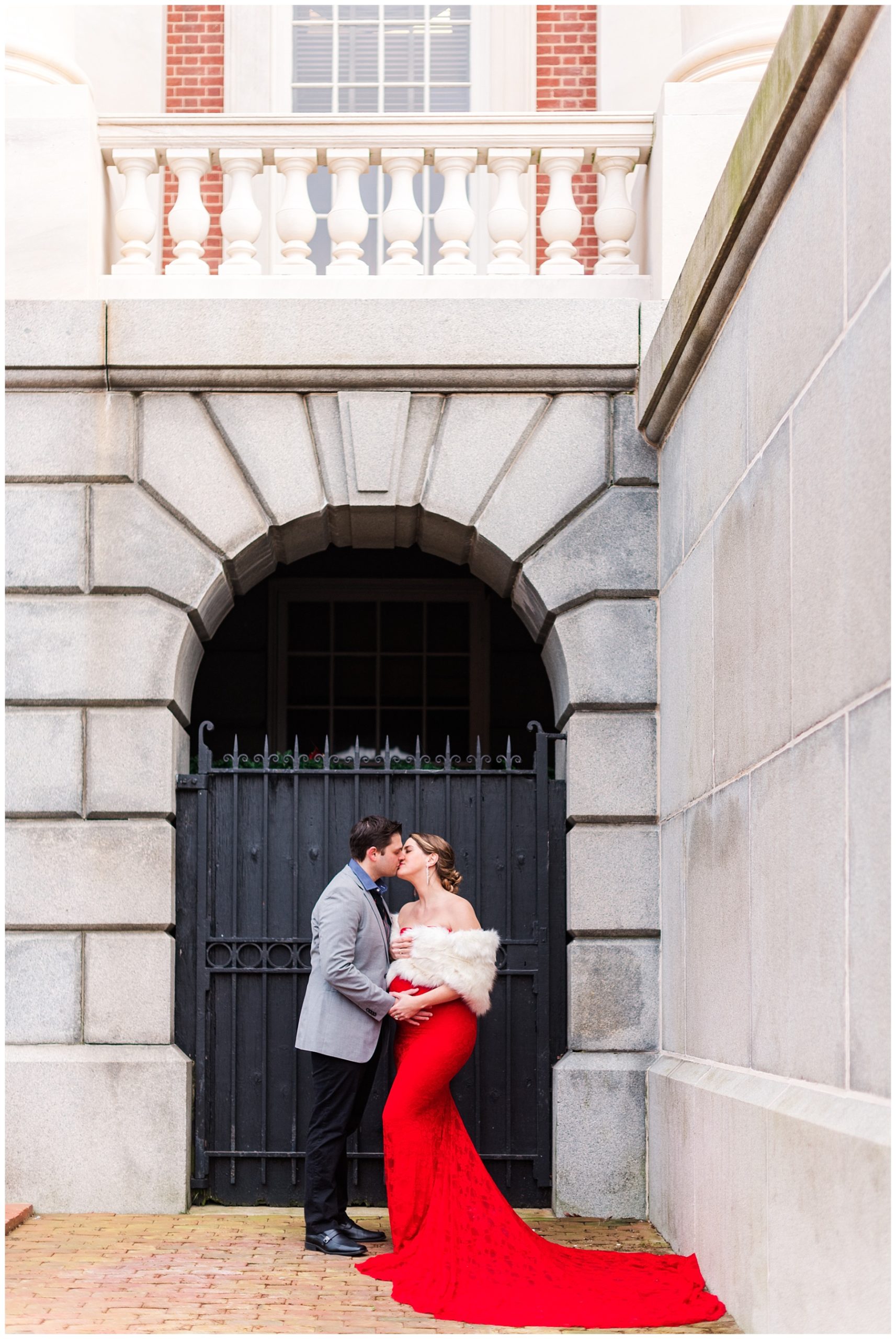 City Hall Annapolis Maryland Maternity Photos