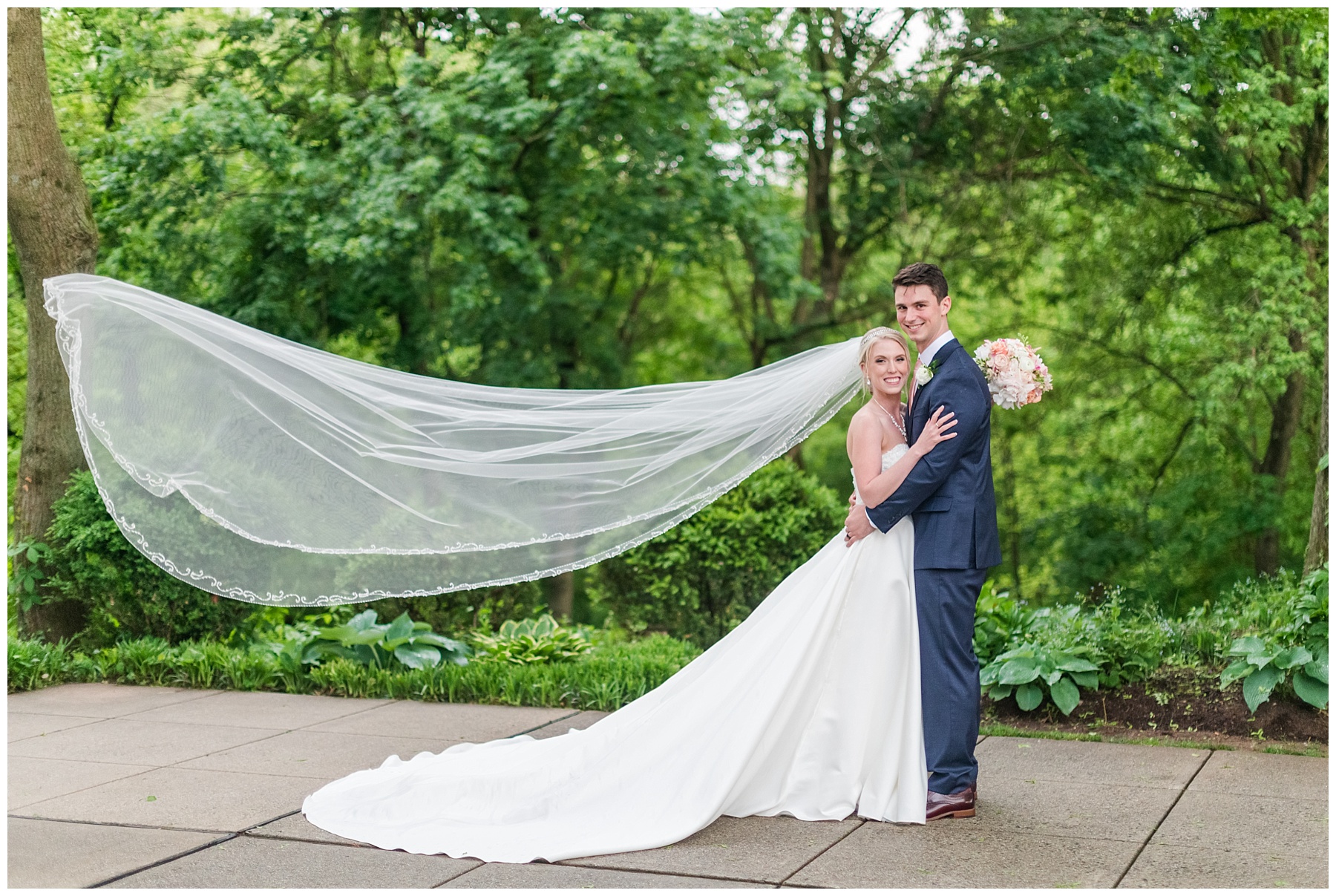 Ceresville Mansion Wedding Photos by Mary Sarah Photography