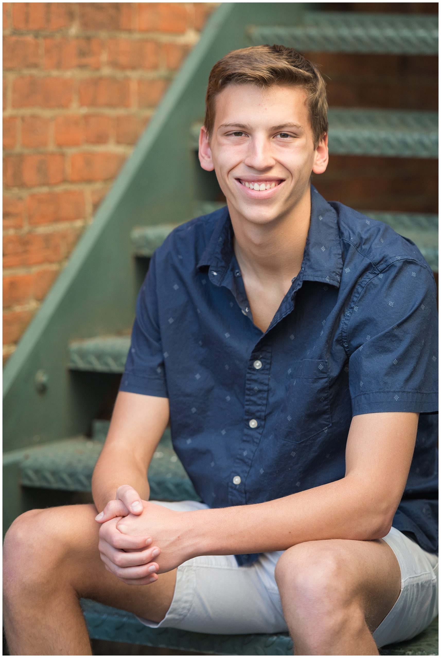 Frederick MD photographer male senior portraits